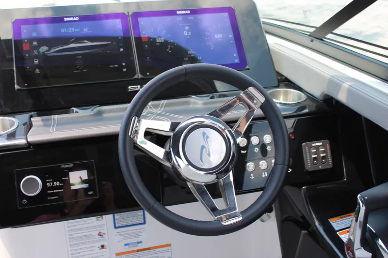 Slide: The Image of Sea Ray SLX 280 Outboard 2026 - 49
