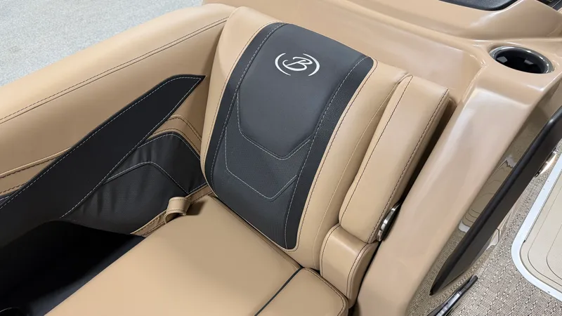 Slide: The Image of Barletta Cabrio 22 QC 2026 - 18