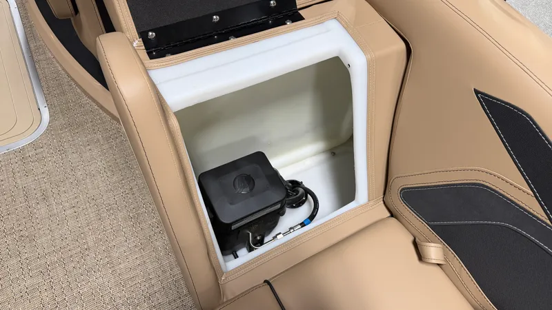 Slide: The Image of Barletta Cabrio 22 QC 2026 - 65
