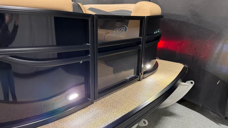 Slide: The Image of Barletta Cabrio 22 QC 2026 - 9