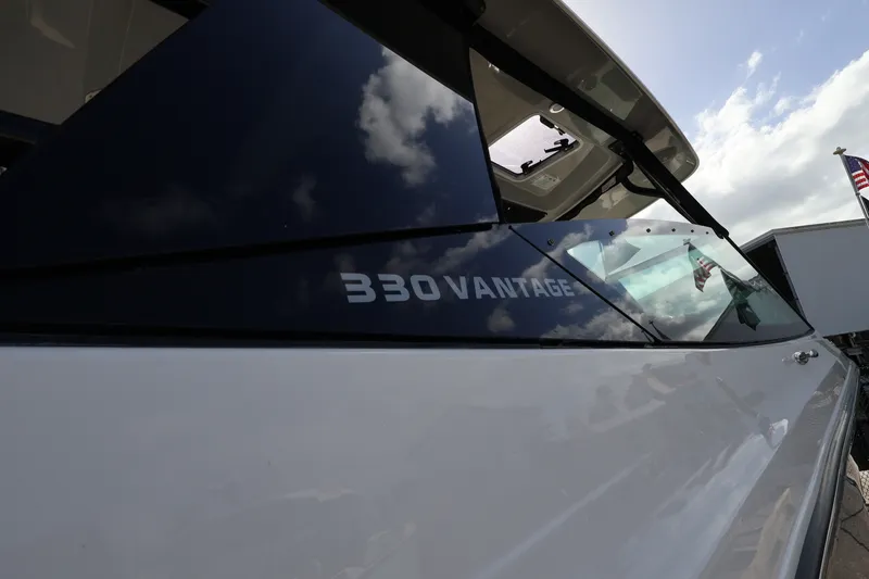 Slide: The Image of Boston Whaler 330 Vantage 2026 - 2