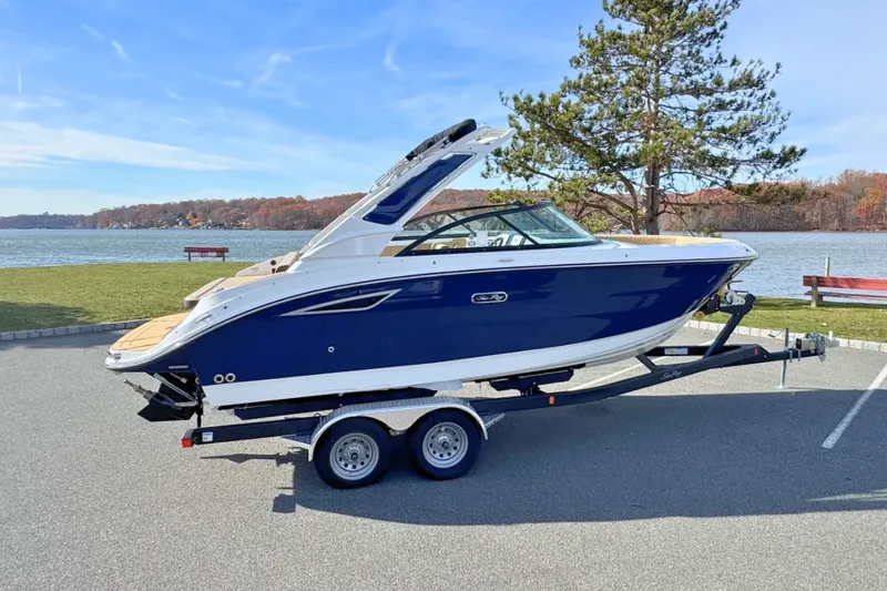 Slide: The Image of Sea Ray SDX 230 2026 - 0