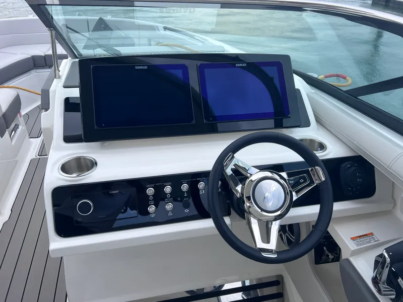 Slide: The Image of Sea Ray SLX 310 Outboard 2026 - 24