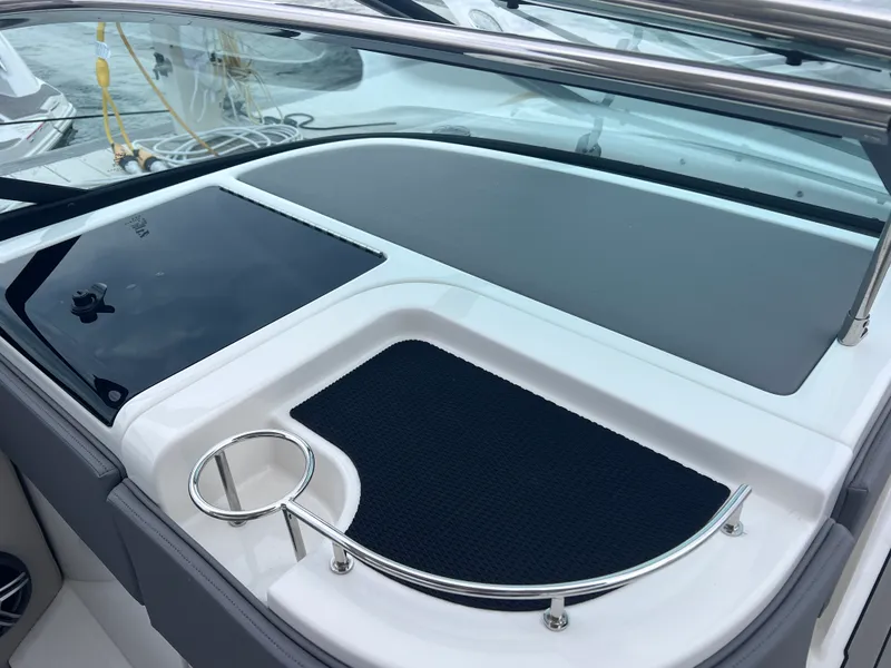 Slide: The Image of Sea Ray SLX 310 Outboard 2026 - 26