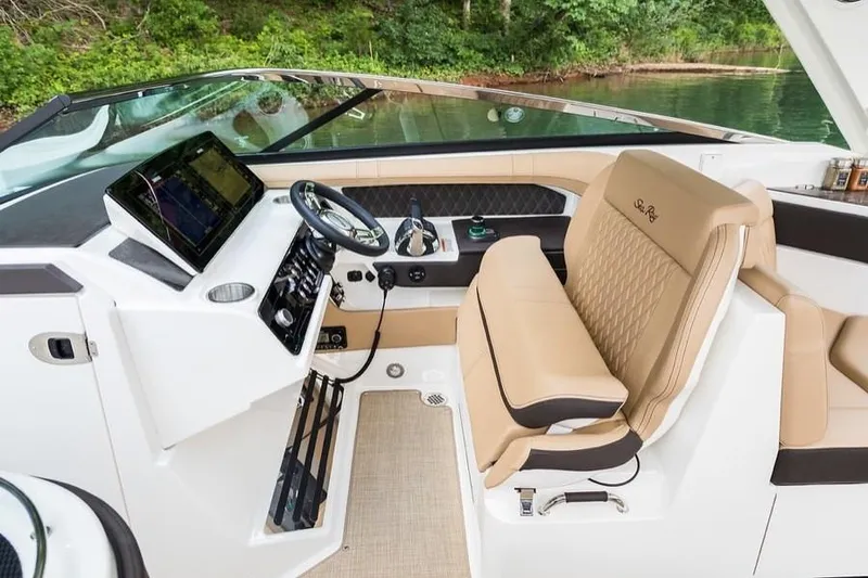 Slide: The Image of Sea Ray SLX 310 Outboard 2026 - 7