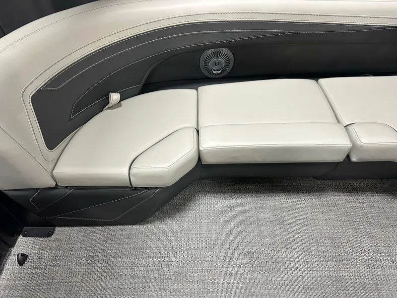 Slide: The Image of Barletta Cabrio 22 Q 2026 - 22