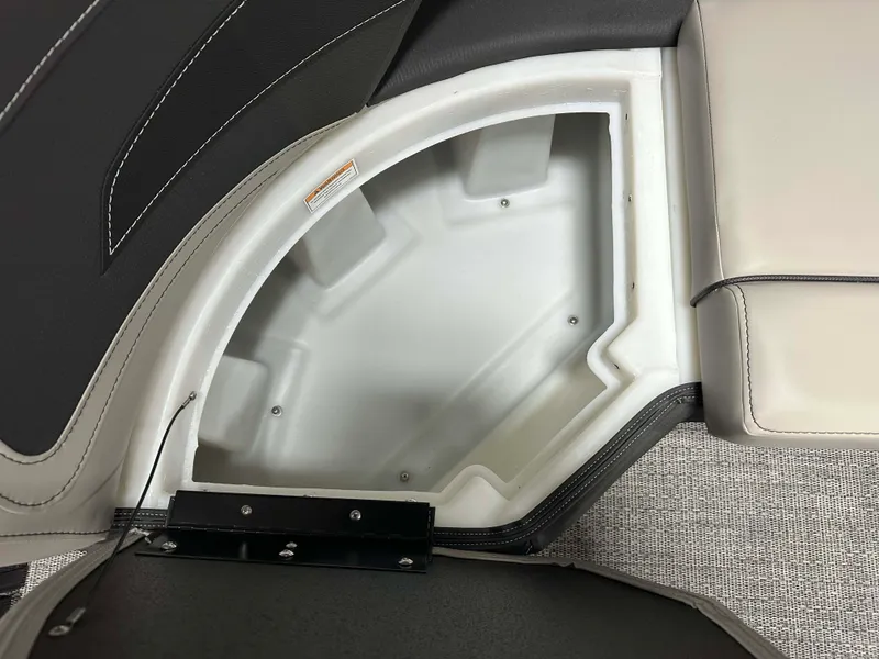 Slide: The Image of Barletta Cabrio 22 Q 2026 - 23