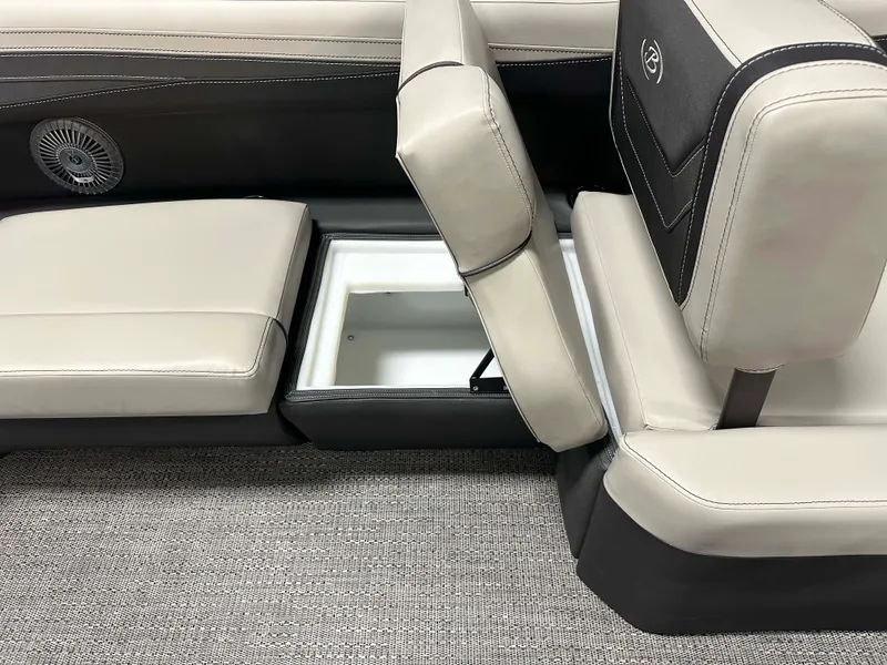 Slide: The Image of Barletta Cabrio 22 Q 2026 - 29