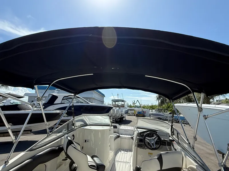 Slide: The Image of Stingray 234LR 2019 - 13