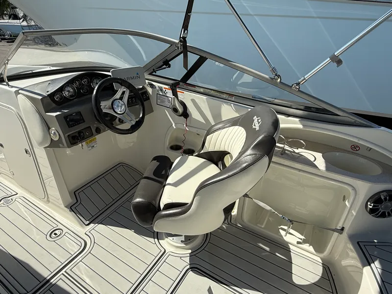 Slide: The Image of Stingray 234LR 2019 - 17