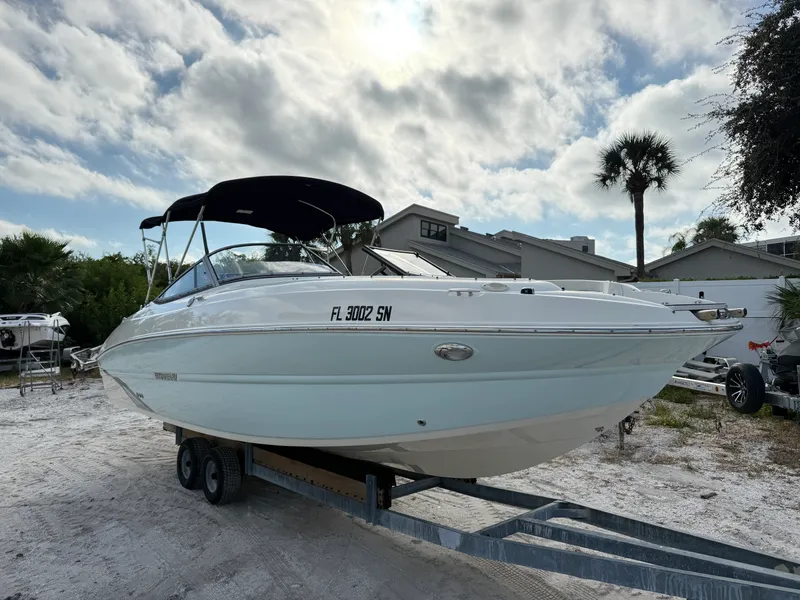 Slide: The Image of Stingray 234LR 2019 - 2