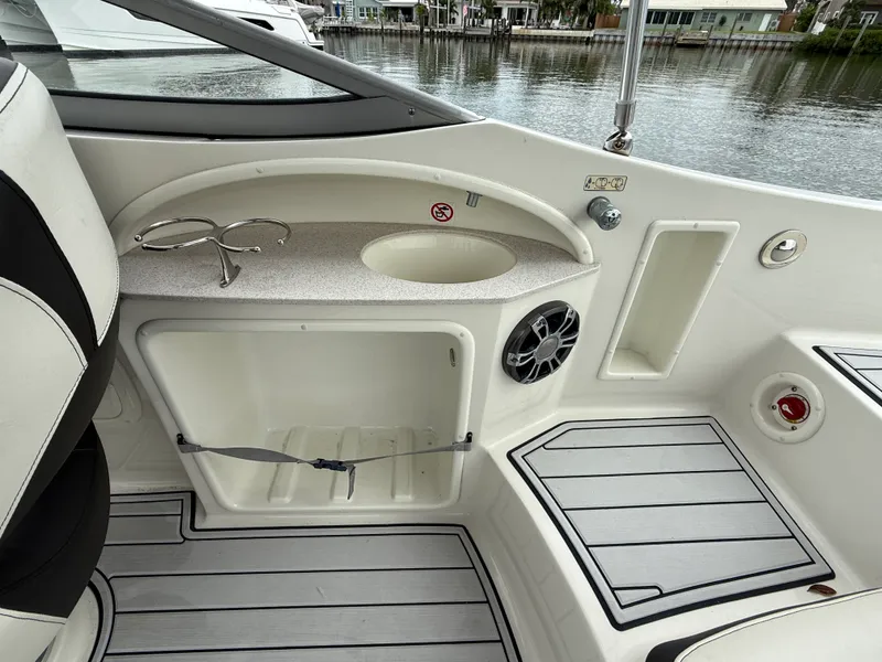 Slide: The Image of Stingray 234LR 2019 - 34