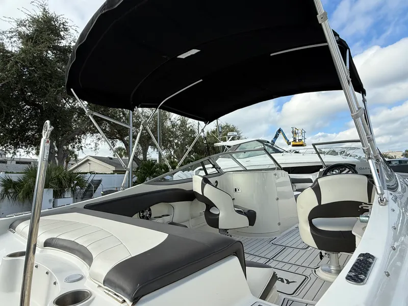 Slide: The Image of Stingray 234LR 2019 - 8