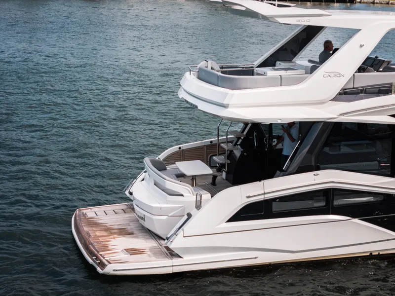 Slide: The Image of Galeon 500 FLY 2024 - 4