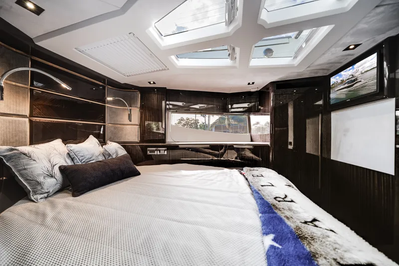 Slide: The Image of Galeon 500 FLY 2024 - 50