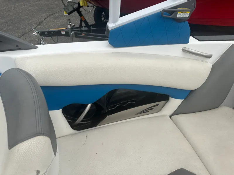 Slide: The Image of Tige R20 2016 - 21