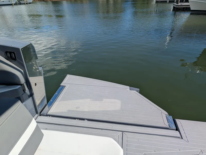 Slide: The Image of Cruisers 38 GLS-OB 2024 - 16