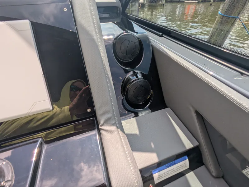 Slide: The Image of Cruisers 38 GLS-OB 2024 - 34