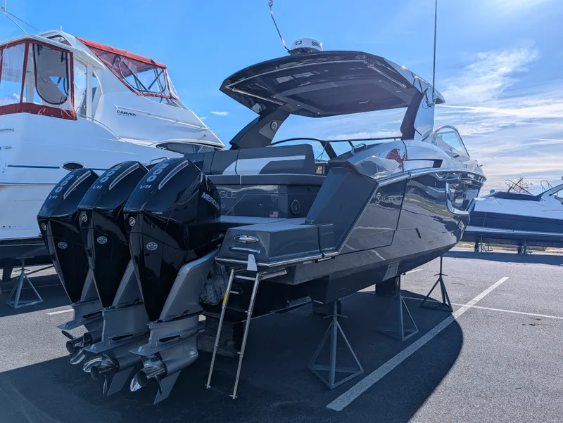 Slide: The Image of Cruisers Yachts 38 GLS-OB 2024 - 48