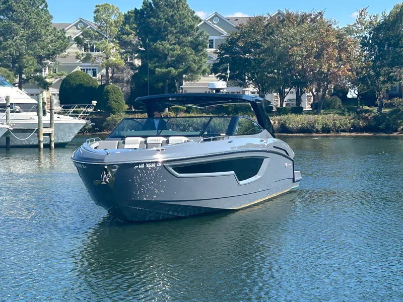 Slide: The Image of Cruisers Yachts 38 GLS-OB 2024 - 6