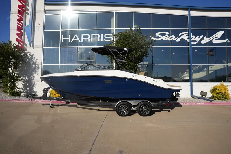 The Image of Sea Ray SPX 210 2026 - 0