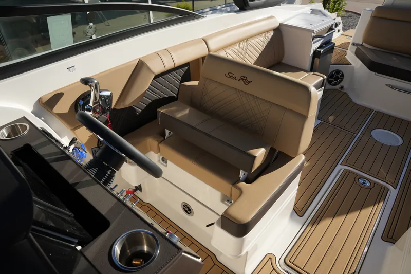 Slide: The Image of Sea Ray SDX 290 2026 - 25