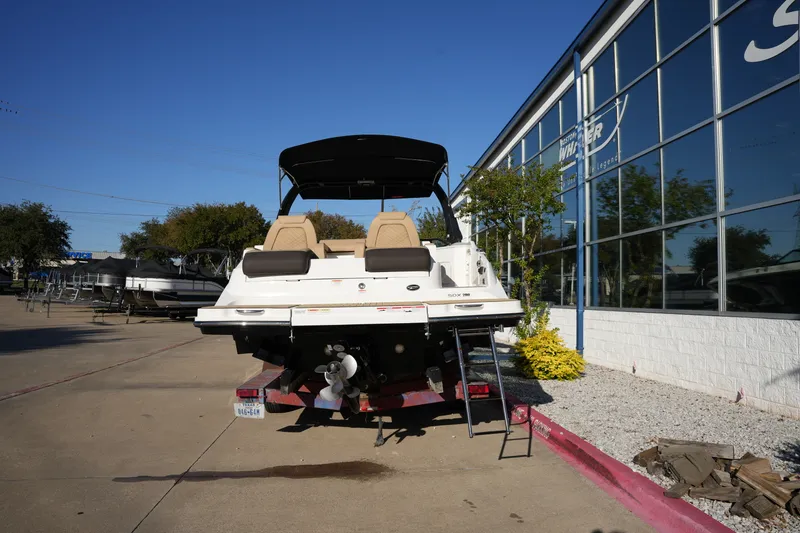 Slide: The Image of Sea Ray SDX 290 2026 - 4