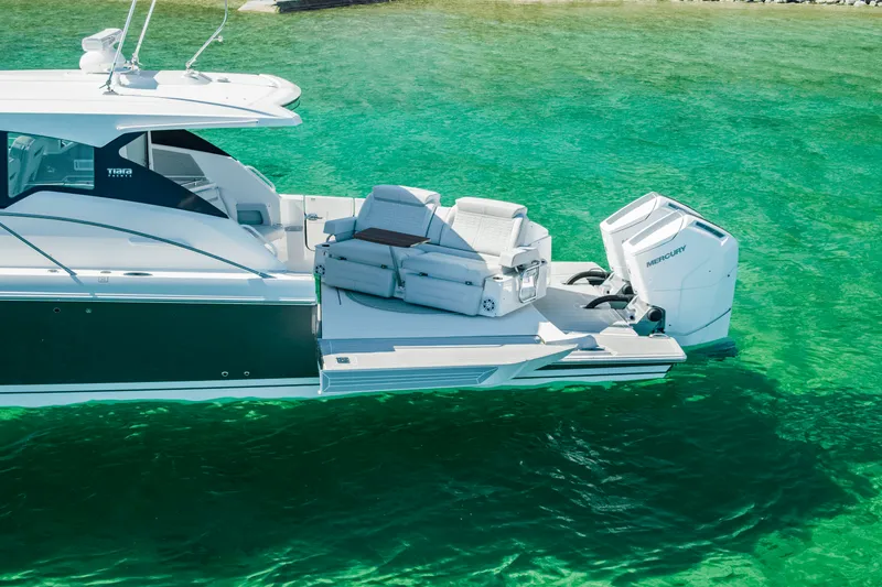 Slide: The Image of Tiara 43LE 2026 - 40