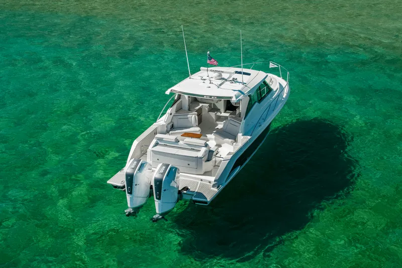 Slide: The Image of Tiara 43LE 2026 - 8