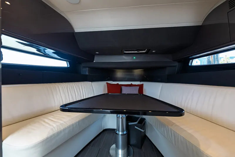 Slide: The Image of Azimut AZ42 VERVE 2023 - 32