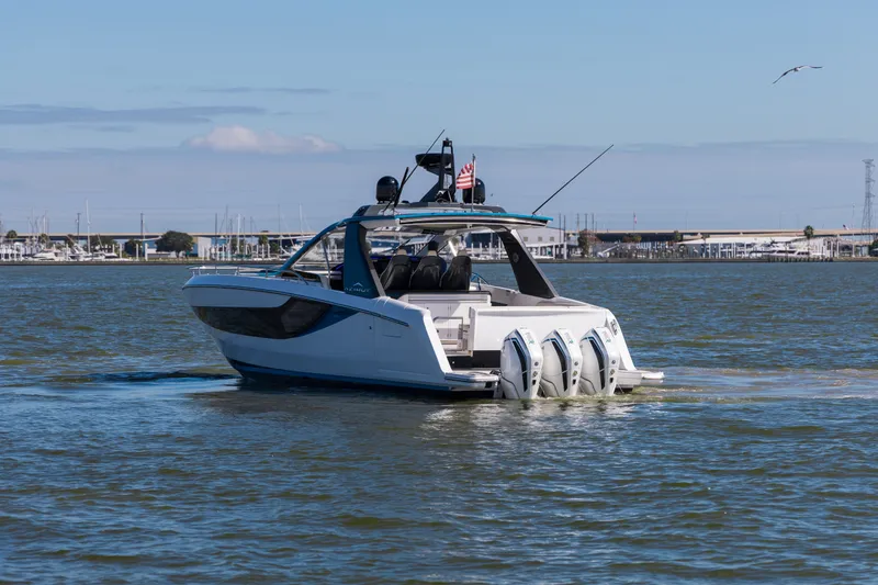 Slide: The Image of Azimut AZ42 VERVE 2023 - 40