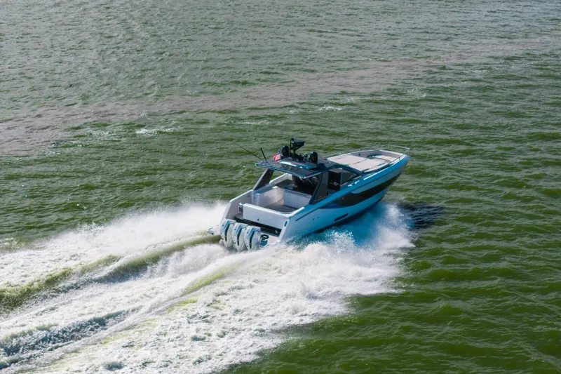 Slide: The Image of Azimut AZ42 VERVE 2023 - 42