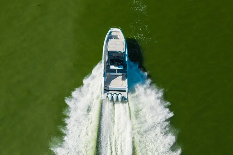 Slide: The Image of Azimut AZ42 VERVE 2023 - 8