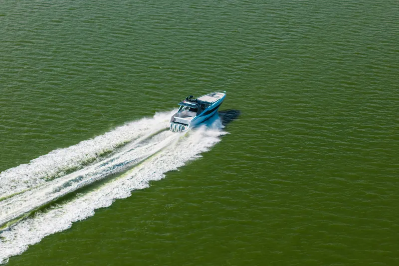 Slide: The Image of Azimut AZ42 VERVE 2023 - 9