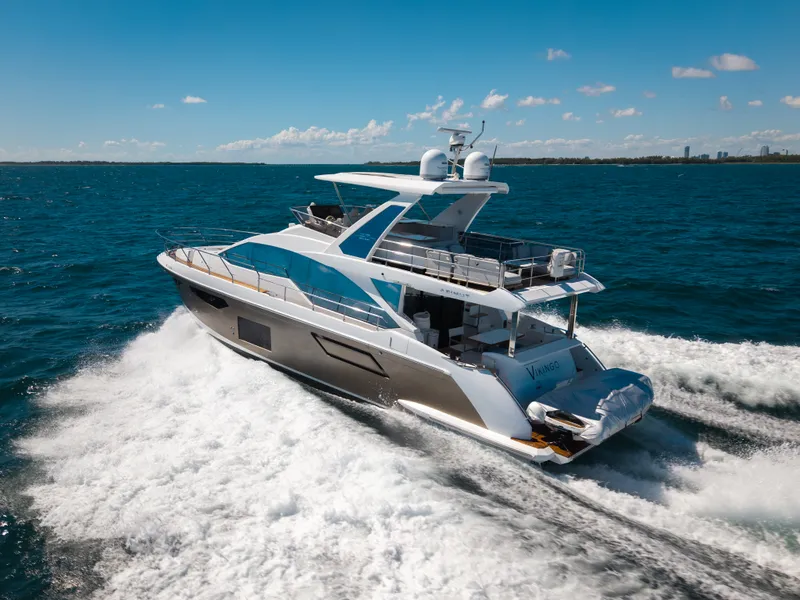 Slide: The Image of Azimut 60 Flybridge 2021 - 2