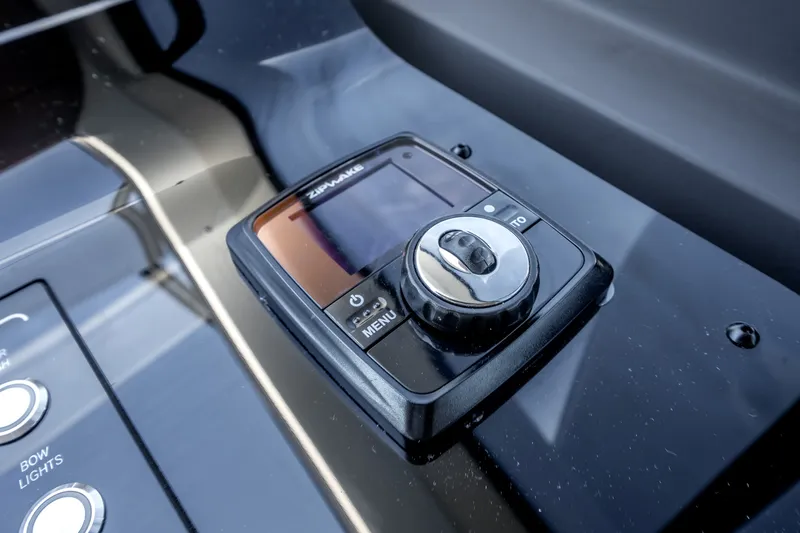 Slide: The Image of Azimut 60 Flybridge 2021 - 25