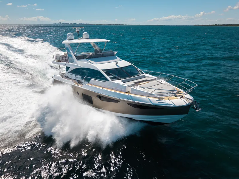 Slide: The Image of Azimut 60 Flybridge 2021 - 3