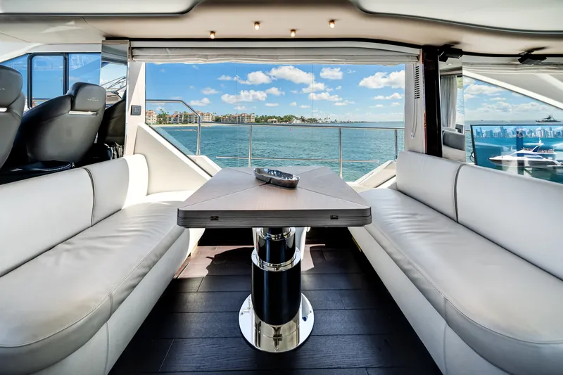 Slide: The Image of Azimut 60 Flybridge 2021 - 48
