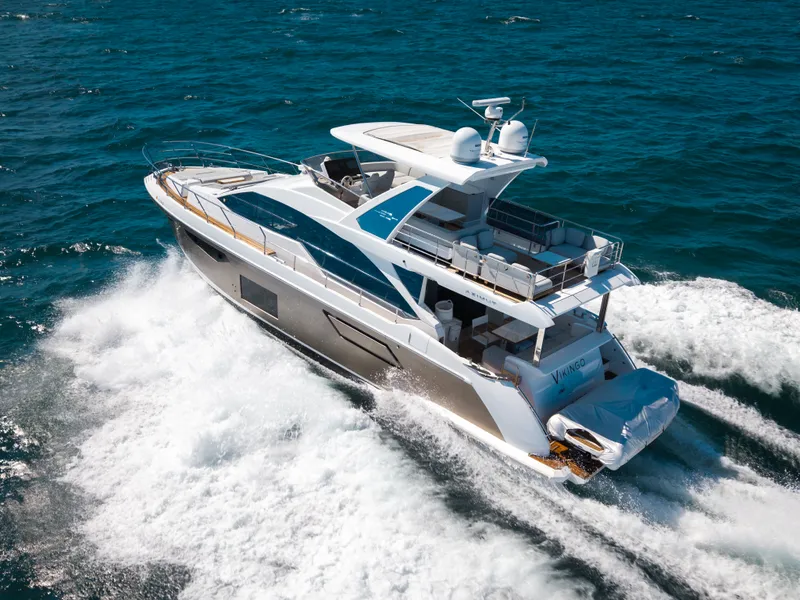 Slide: The Image of Azimut 60 Flybridge 2021 - 7