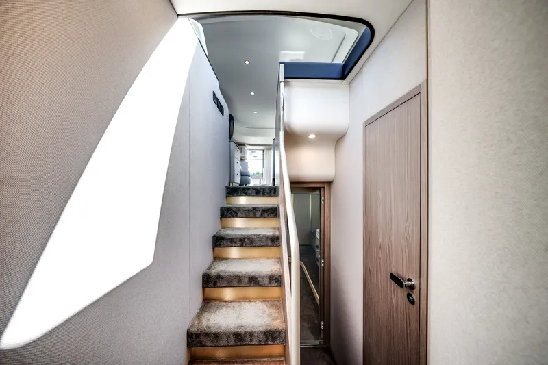 Slide: The Image of Azimut 60 Flybridge 2021 - 70