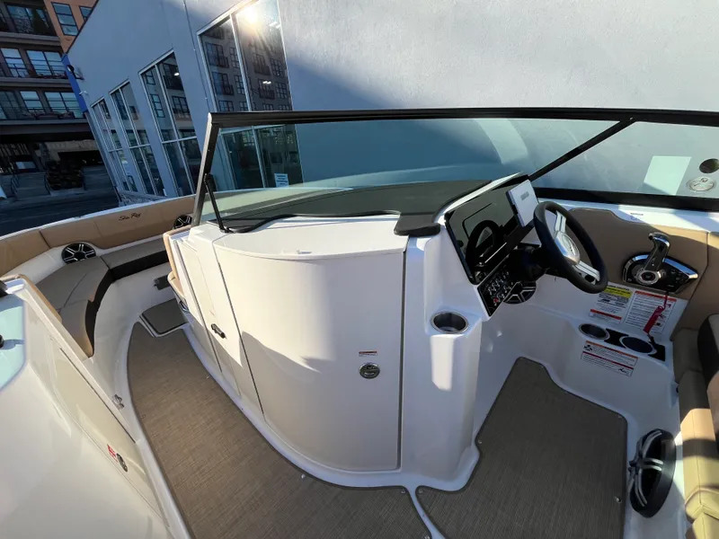 Slide: The Image of Sea Ray SDX 250 Outboard 2026 - 14