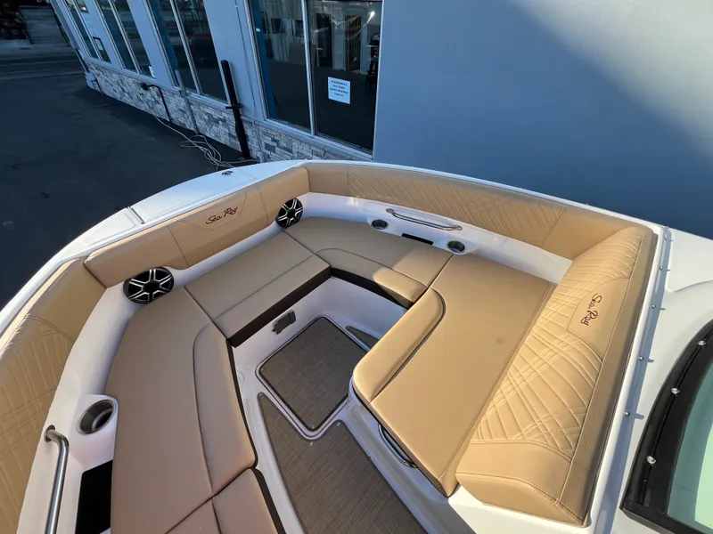 Slide: The Image of Sea Ray SDX 250 Outboard 2026 - 19