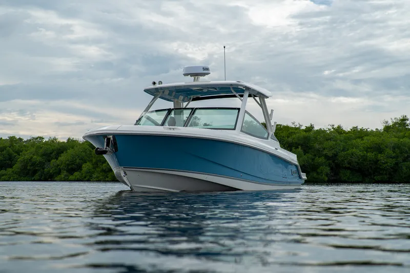 Slide: The Image of Boston Whaler 280 Vantage 2026 - 41