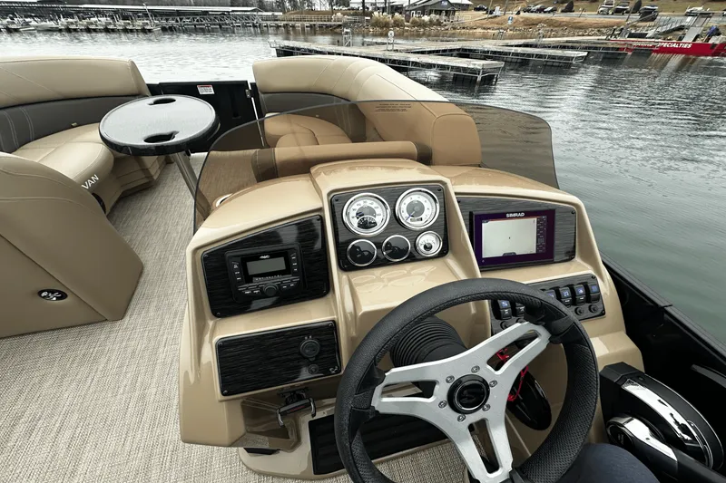 Slide: The Image of Sylvan MIRAGE 822 2025 - 17