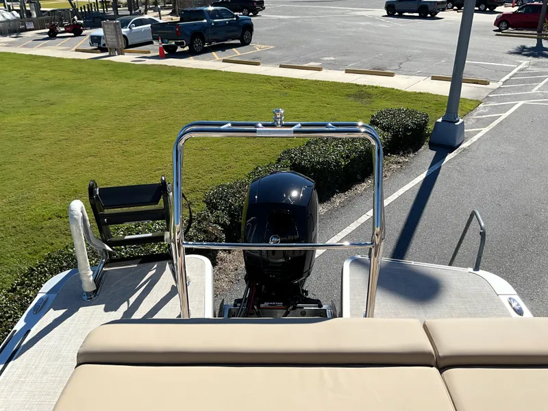 Slide: The Image of Harris Cruiser 230 2026 - 47
