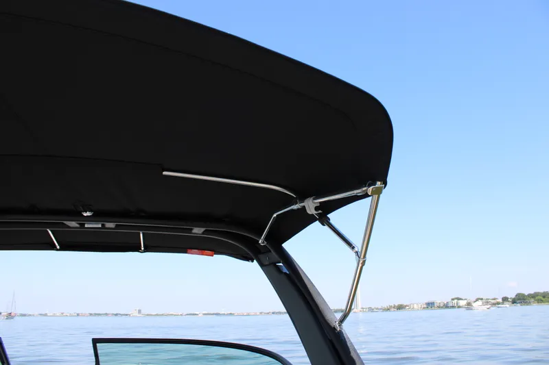 Slide: The Image of Sea Ray SDX 230 Outboard 2026 - 50
