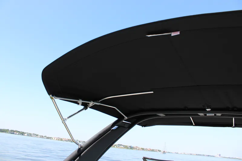 Slide: The Image of Sea Ray SDX 230 Outboard 2026 - 51