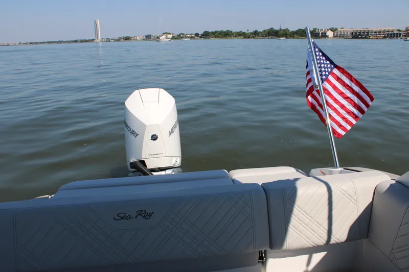 Slide: The Image of Sea Ray SDX 230 Outboard 2026 - 58