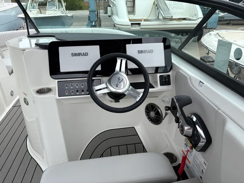 Slide: The Image of Sea Ray SDX 230 Outboard 2026 - 8