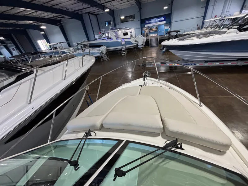 Slide: The Image of Boston Whaler 285 Conquest 2026 - 16